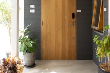 木製玄関ドア　ユーロトレンドG　オークE300／木製サッシ　レノホンダ　横軸回転窓